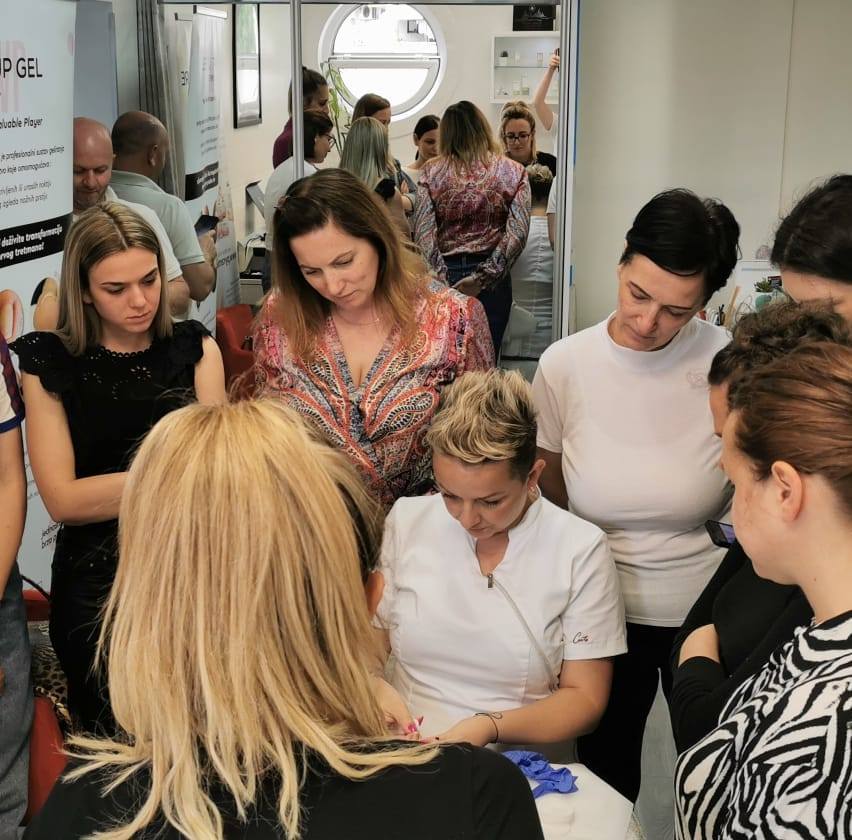 Lift up gel Anwendung2